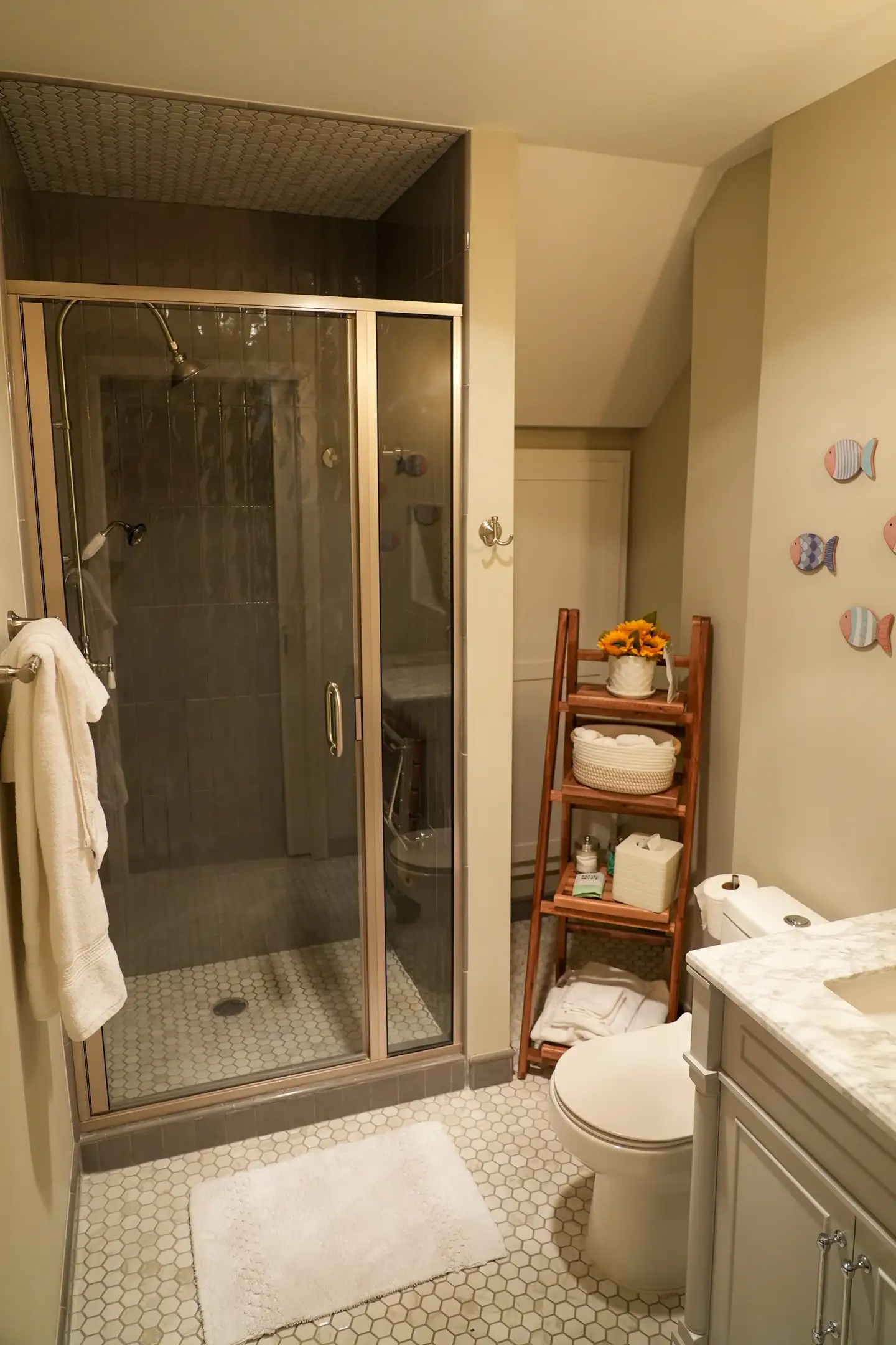 Bathroom attached to second master bedroom